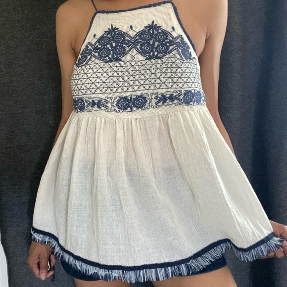 Embroidered TOP !! - Picture 4 of 10